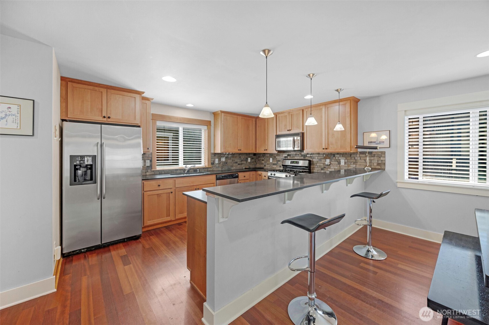9130 45th Avenue Southwest, Unit B Seattle, WA 98136 - Photo 11 of 35