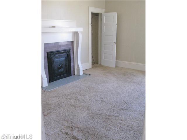 3306 High Point Road Winston-Salem, NC 27107 - Photo 6 of 8 1st Bedroom.