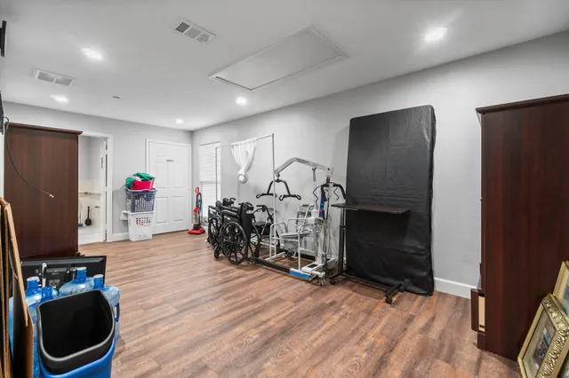 $650,000 | 1930 River Falls Drive, Houston, TX 77339