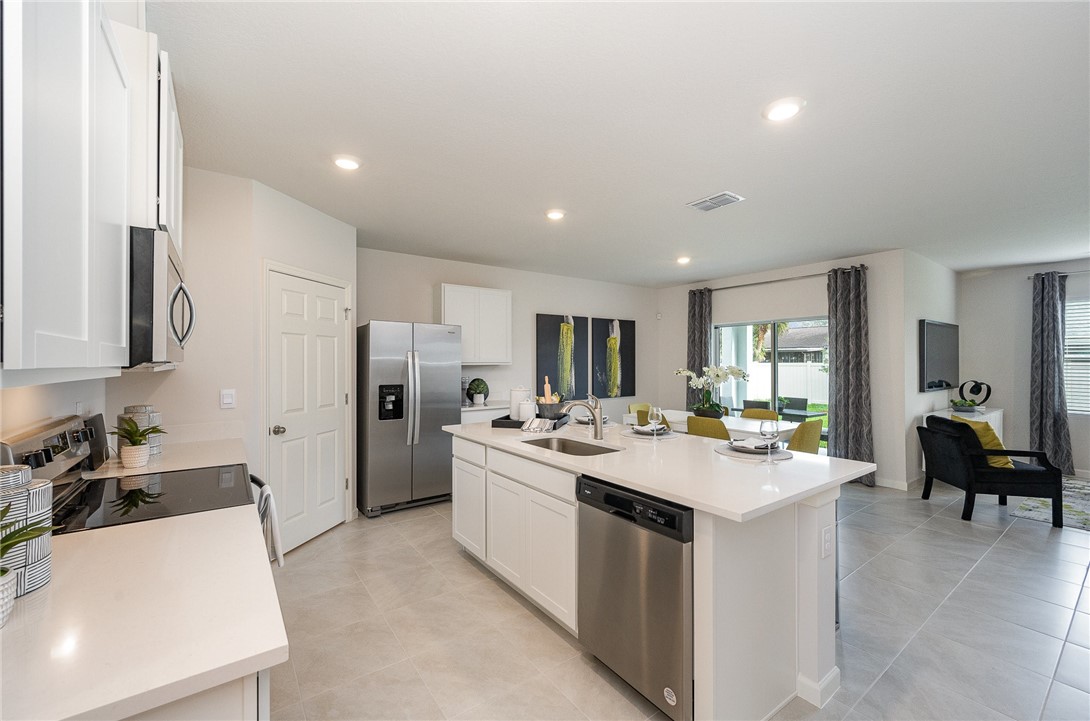 367 Easy Street Sebastian, FL 32958 - Photo 13 of 33 Gallery Image 13