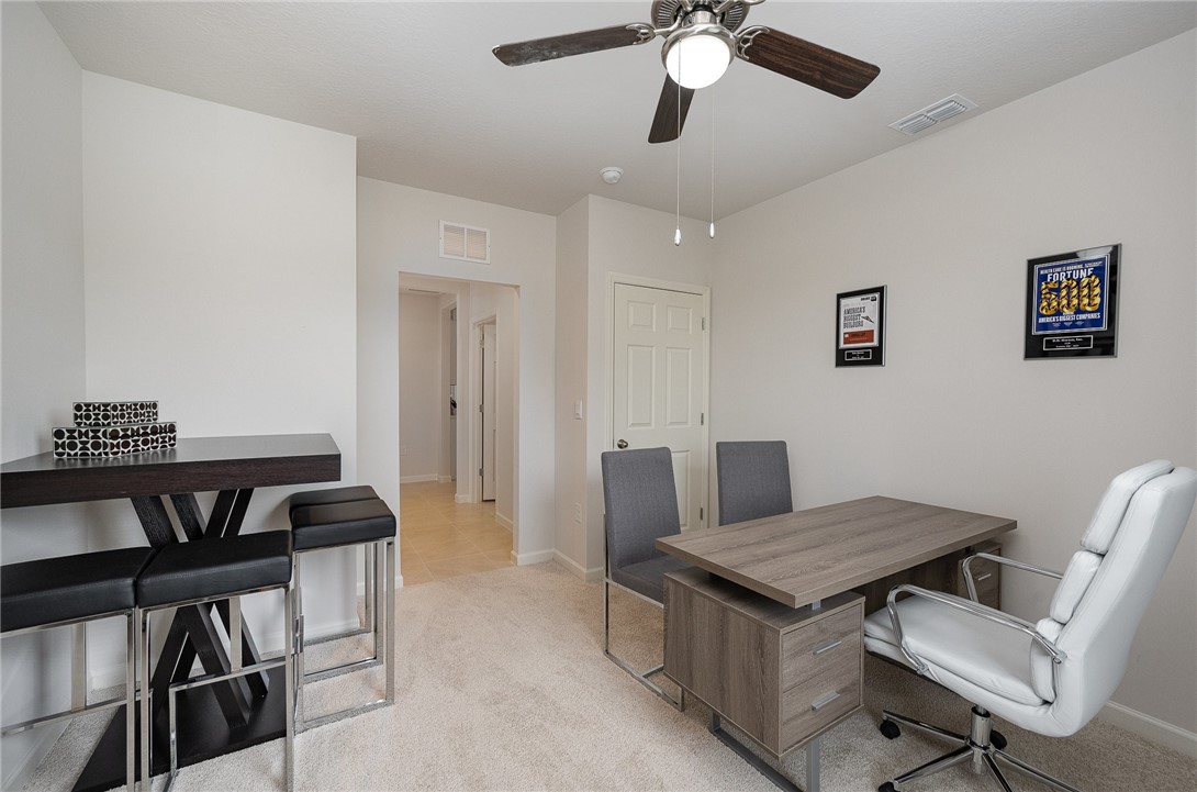 367 Easy Street Sebastian, FL 32958 - Photo 5 of 33 Gallery Image 5