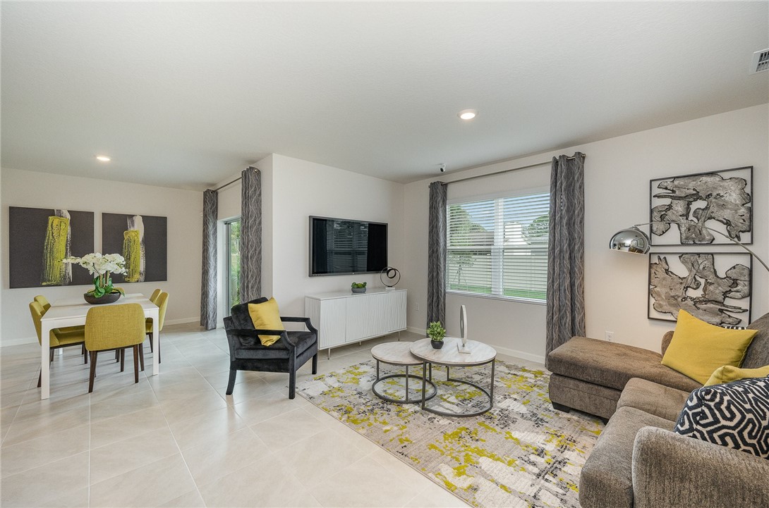 367 Easy Street Sebastian, FL 32958 - Photo 7 of 33 Gallery Image 7