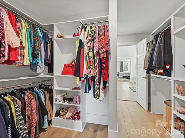 a house view with a outdoor space