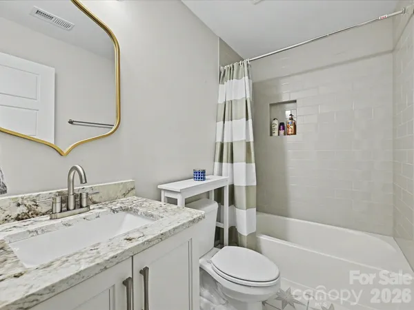 $1,175,000 | 1052 Lakefront Wds Drive, Belmont, NC 28012