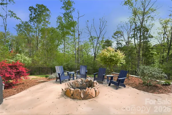 $1,175,000 | 1052 Lakefront Wds Drive, Belmont, NC 28012