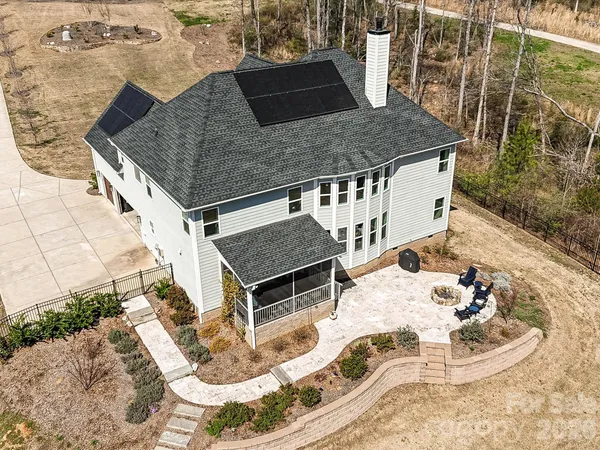 $1,175,000 | 1052 Lakefront Wds Drive, Belmont, NC 28012