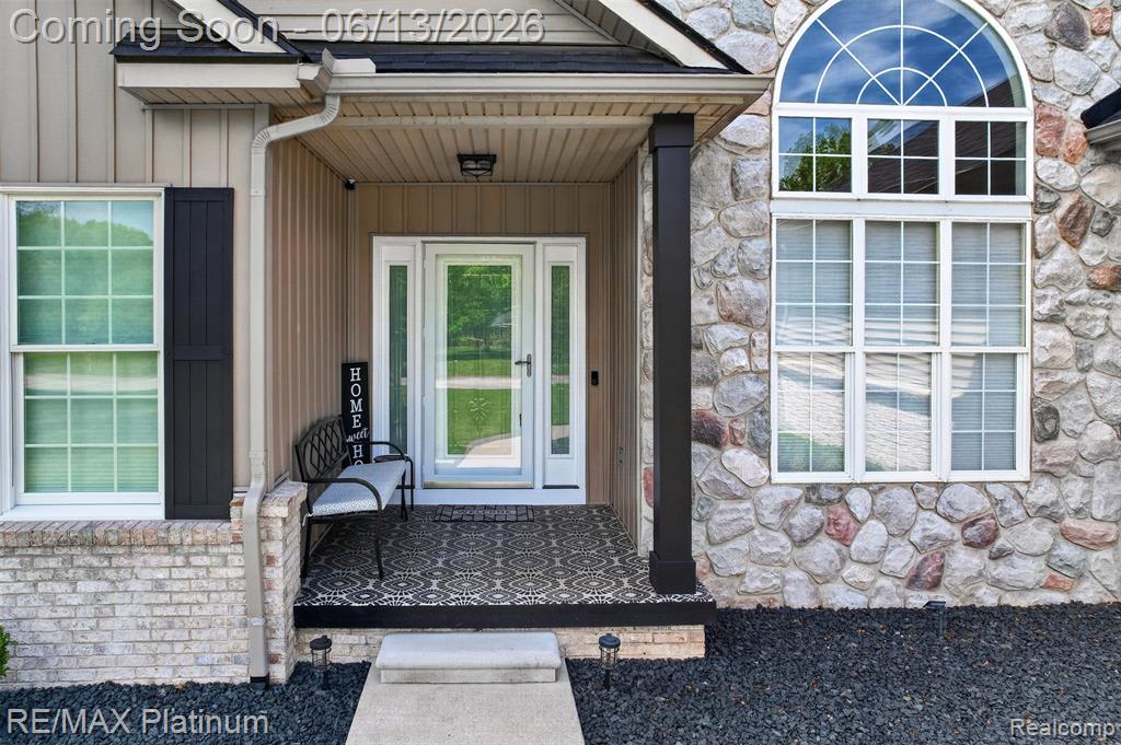 5060 Yax Pointe Drive Howell, MI 48843 - Photo 2 of 61