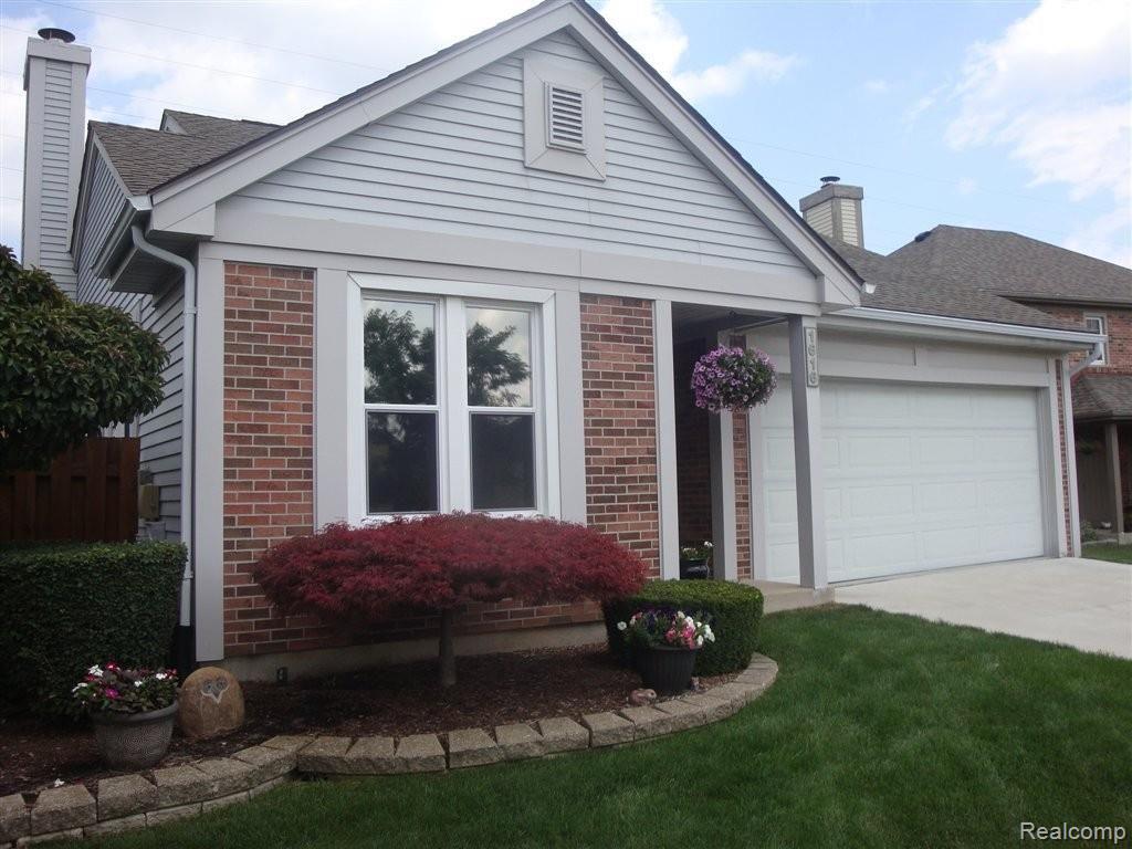 1616 Stonecrest Drive Rochester, MI 48307 - Photo 2 of 14 Immaculate