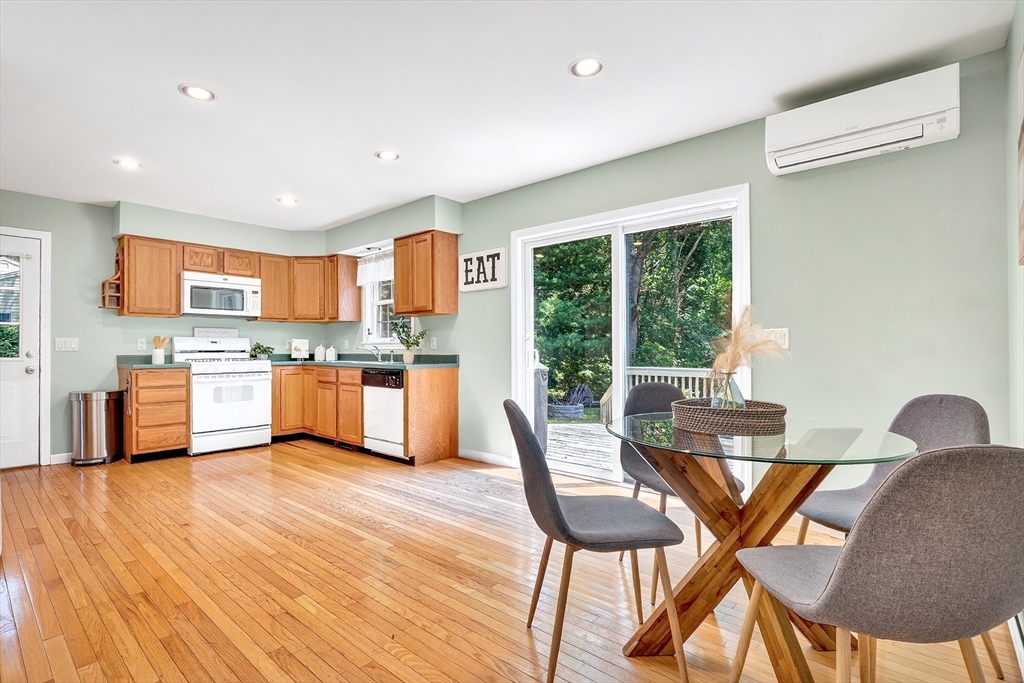 88 Waterfield Road Barnstable, MA 02655 - Photo 2 of 37