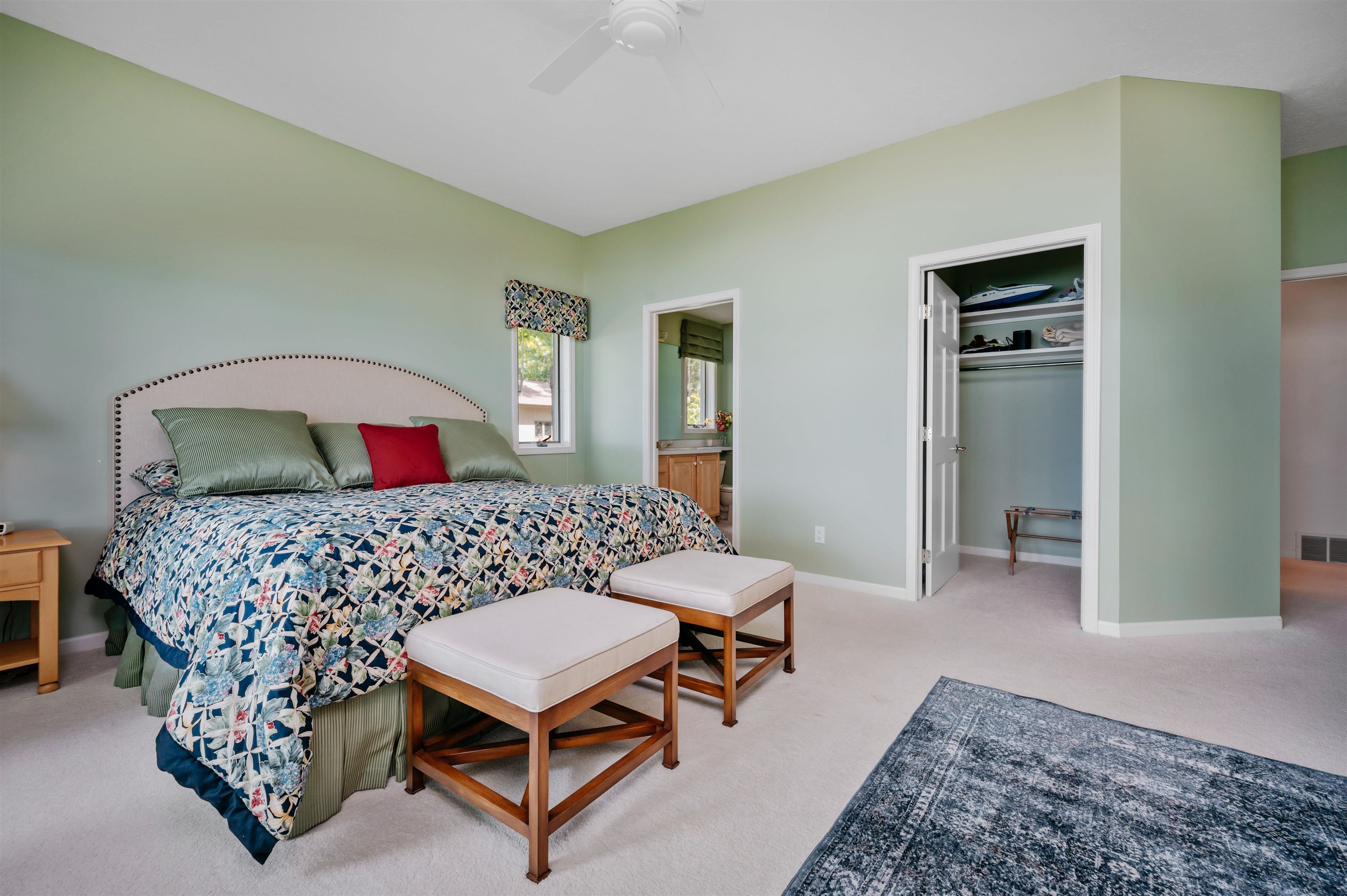 7221 Deepwater Point Road Williamsburg, MI 49690 - Photo 34 of 69 1903993-33.JPG