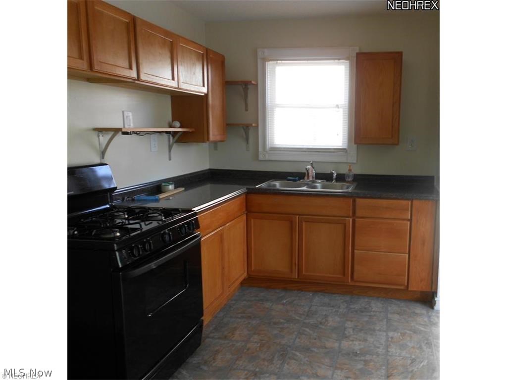 1495 Maplegrove Road South Euclid, OH 44121 - Photo 4 of 16
