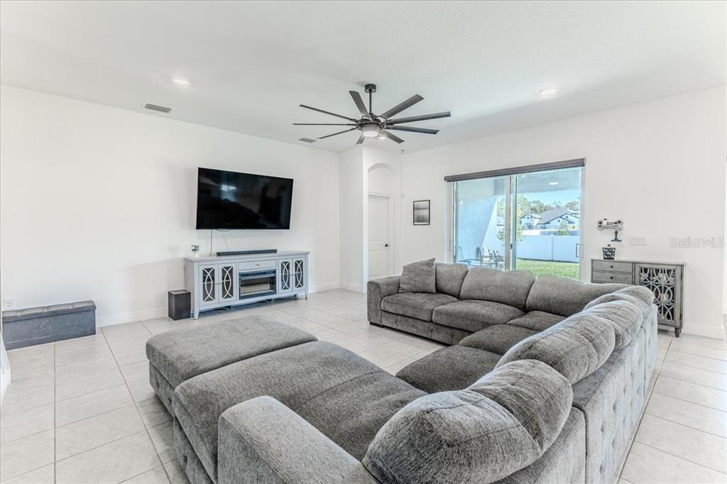 1252 Kelsa Anne Dr Spring Hill Spring Hill, FL 34609 - Photo 19 of 47