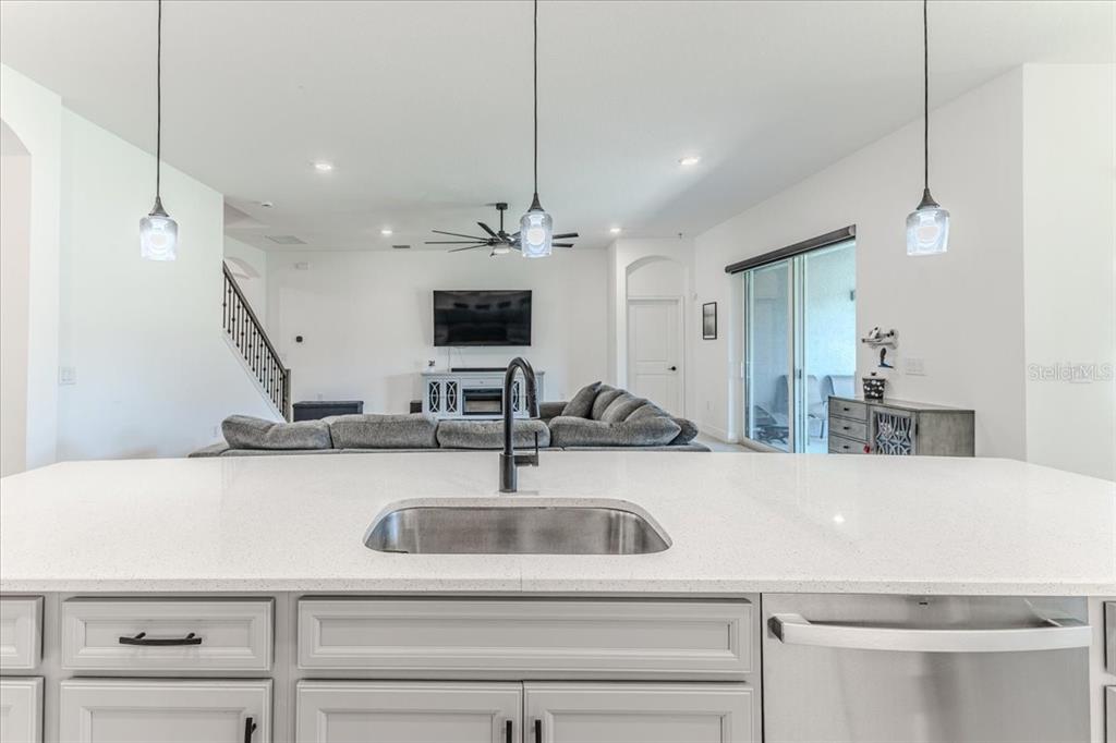 1252 Kelsa Anne Dr Spring Hill Spring Hill, FL 34609 - Photo 21 of 47