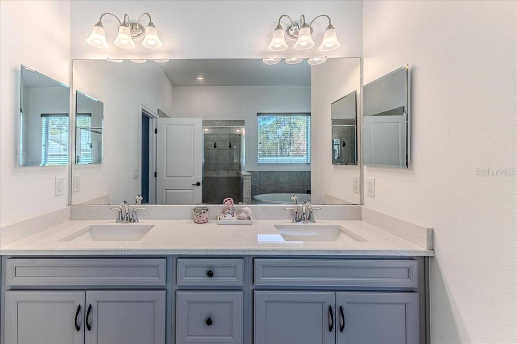 1252 Kelsa Anne Dr Spring Hill Spring Hill, FL 34609 - Photo 26 of 47
