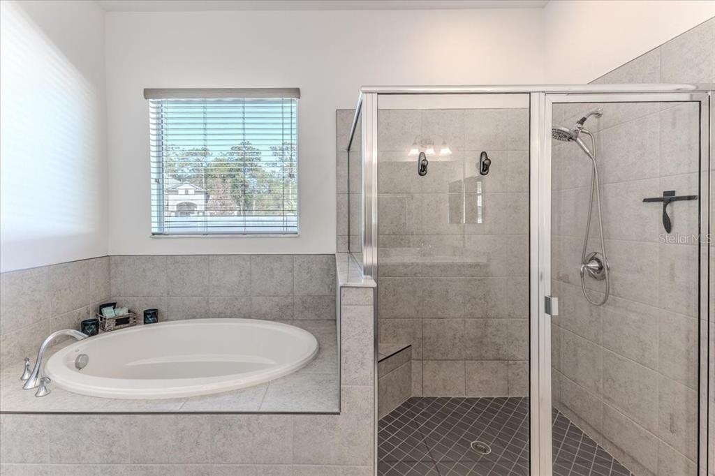 1252 Kelsa Anne Dr Spring Hill Spring Hill, FL 34609 - Photo 27 of 47