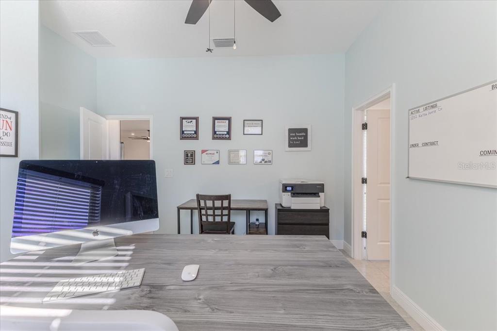 1252 Kelsa Anne Dr Spring Hill Spring Hill, FL 34609 - Photo 31 of 47