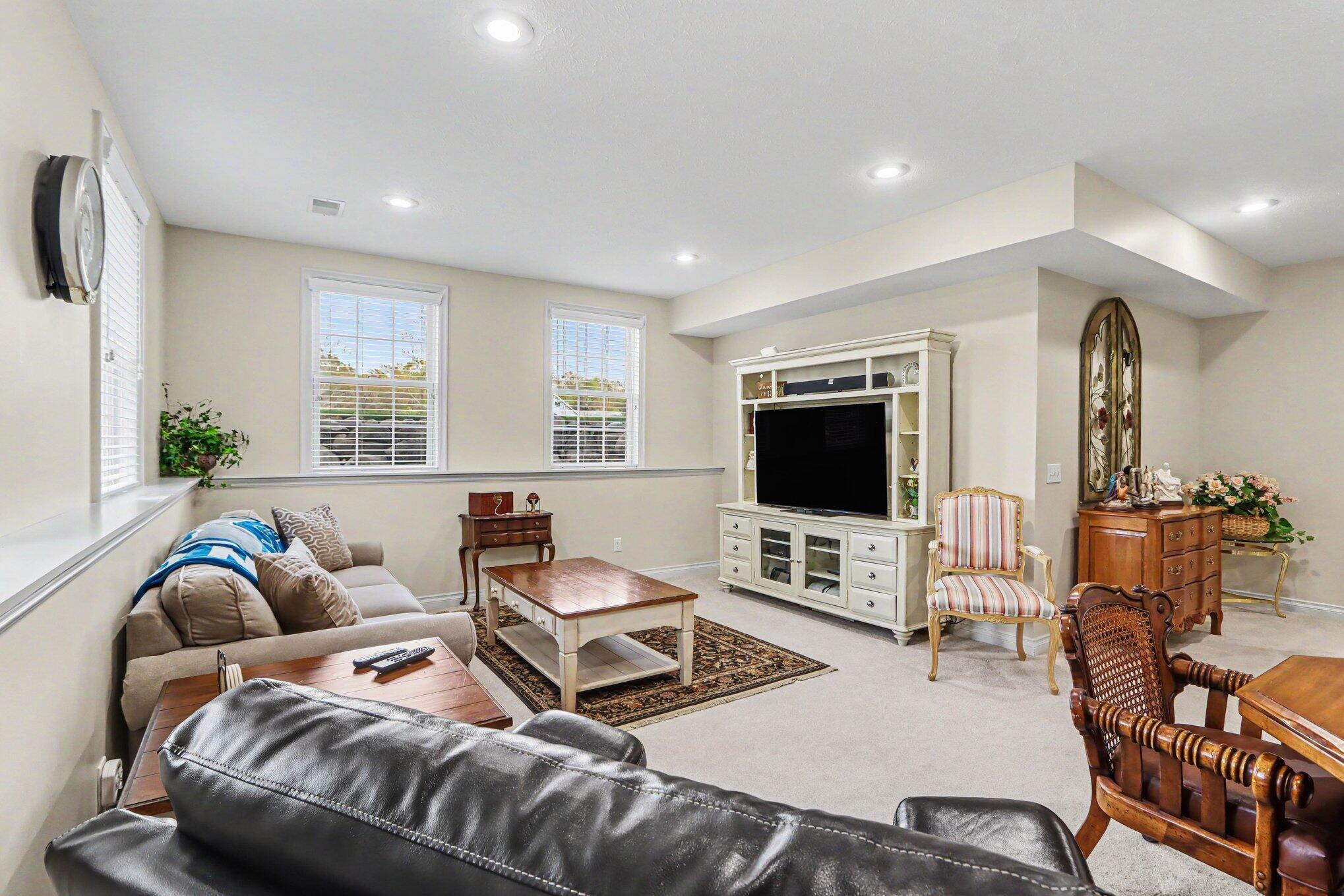 7928 Spring Haven Kalamazoo, MI 49009 - Photo 5 of 36 COZY AND BRIGHT LOWER LEVEL