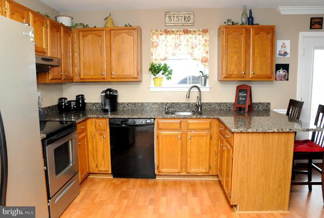 992 Pebblestone Road Pasadena, MD 21122 - Photo 5 of 25 Kitchen
