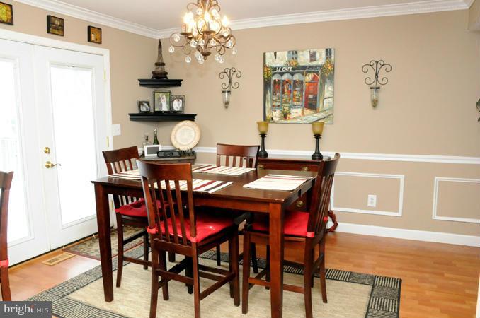 992 Pebblestone Road Pasadena, MD 21122 - Photo 9 of 25 Dining Room