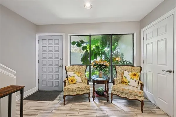 $395,000 | 106 Tchefuncte Oaks Drive, Unit 106, Mandeville, LA 70471