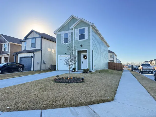 a view of a house with a outdoor space