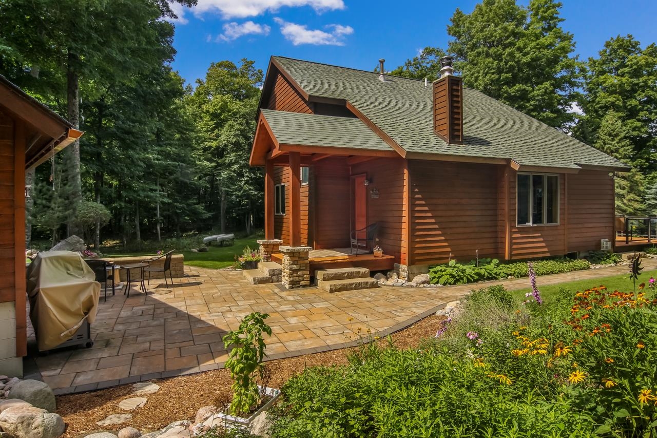 2989 Warren Road Beulah, MI 49617 - Photo 6 of 31 1904357-5.JPG