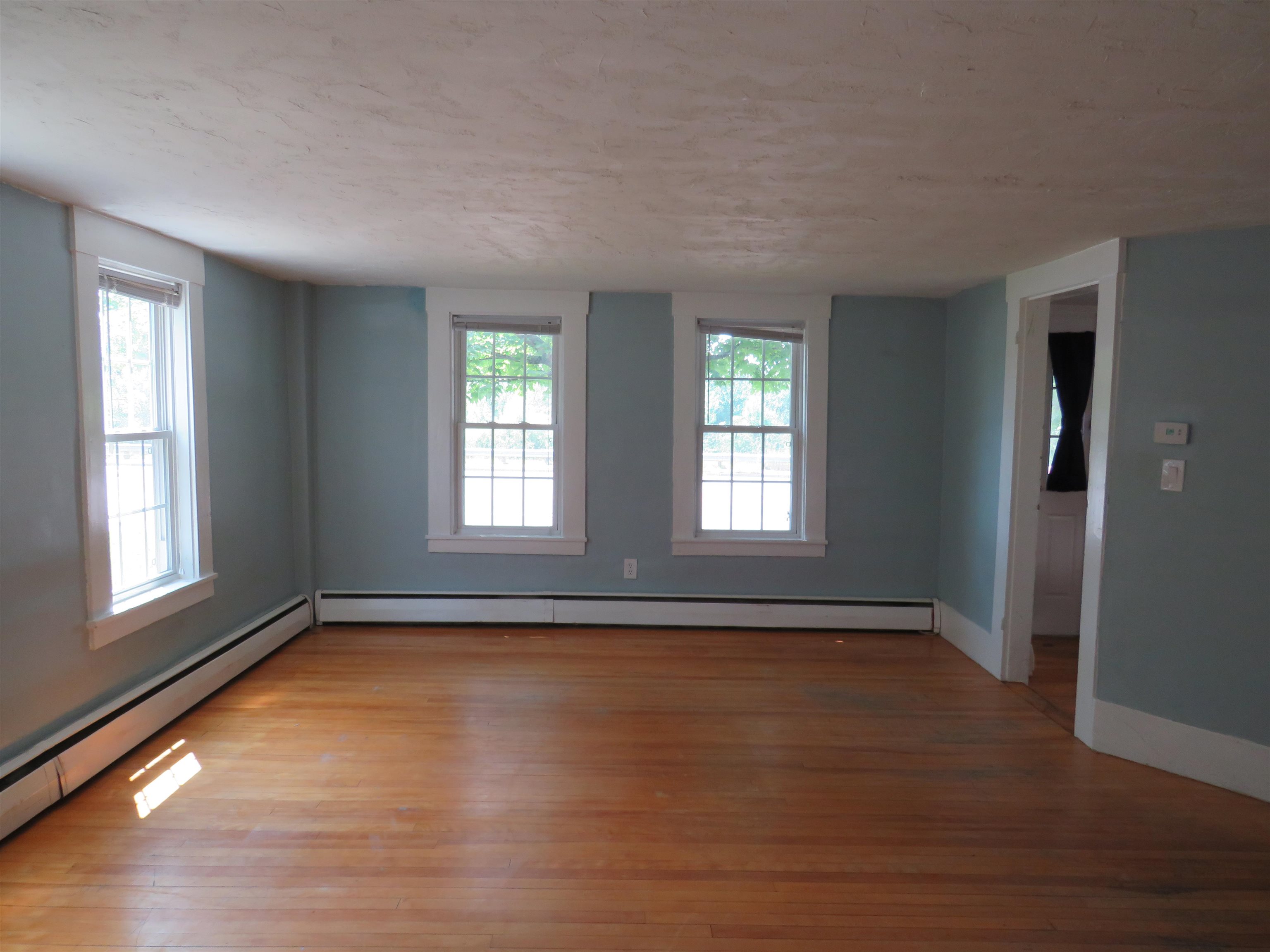 1808 Dover Road Epsom, NH 03234 - Photo 13 of 29