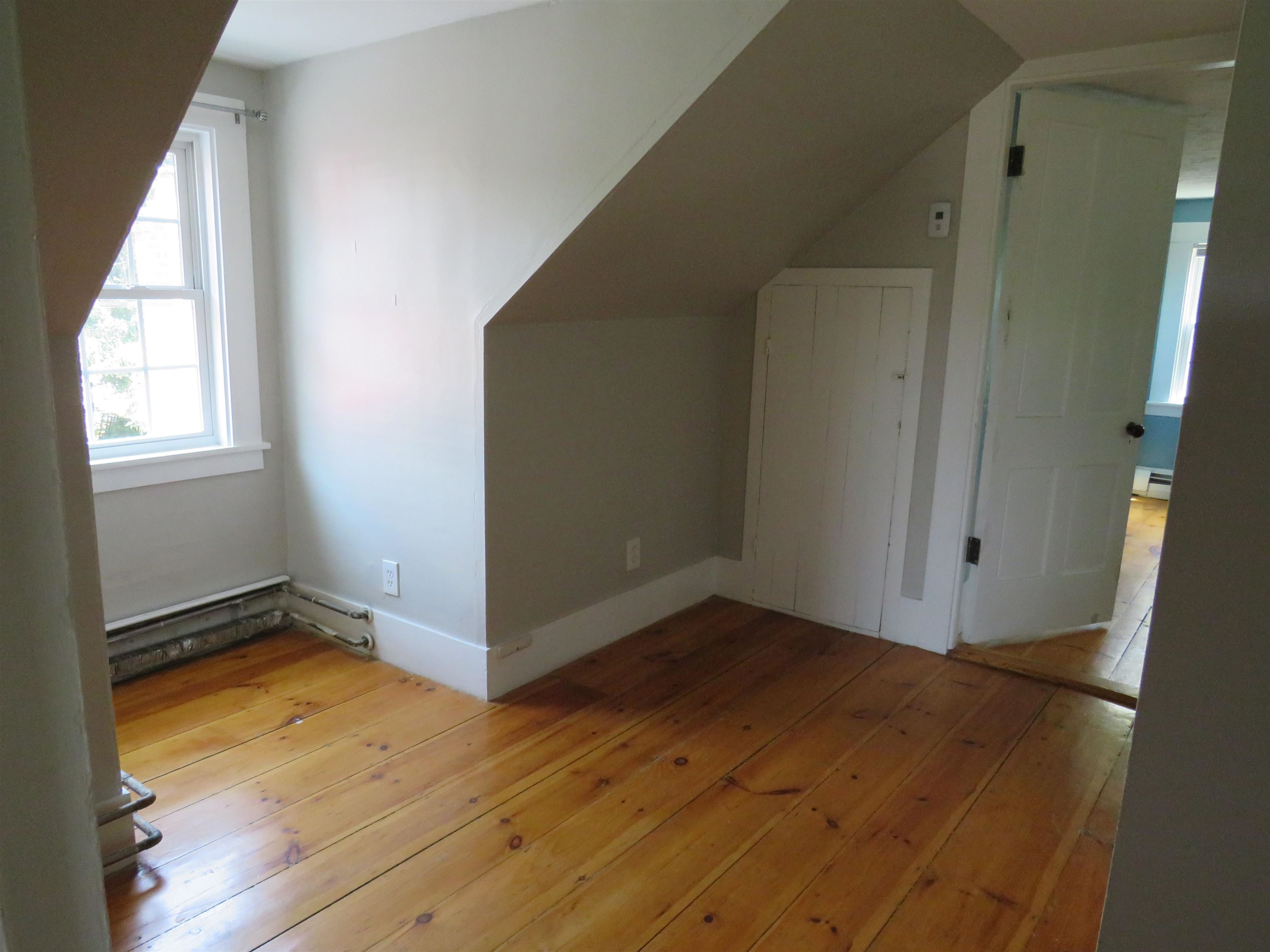 1808 Dover Road Epsom, NH 03234 - Photo 5 of 29