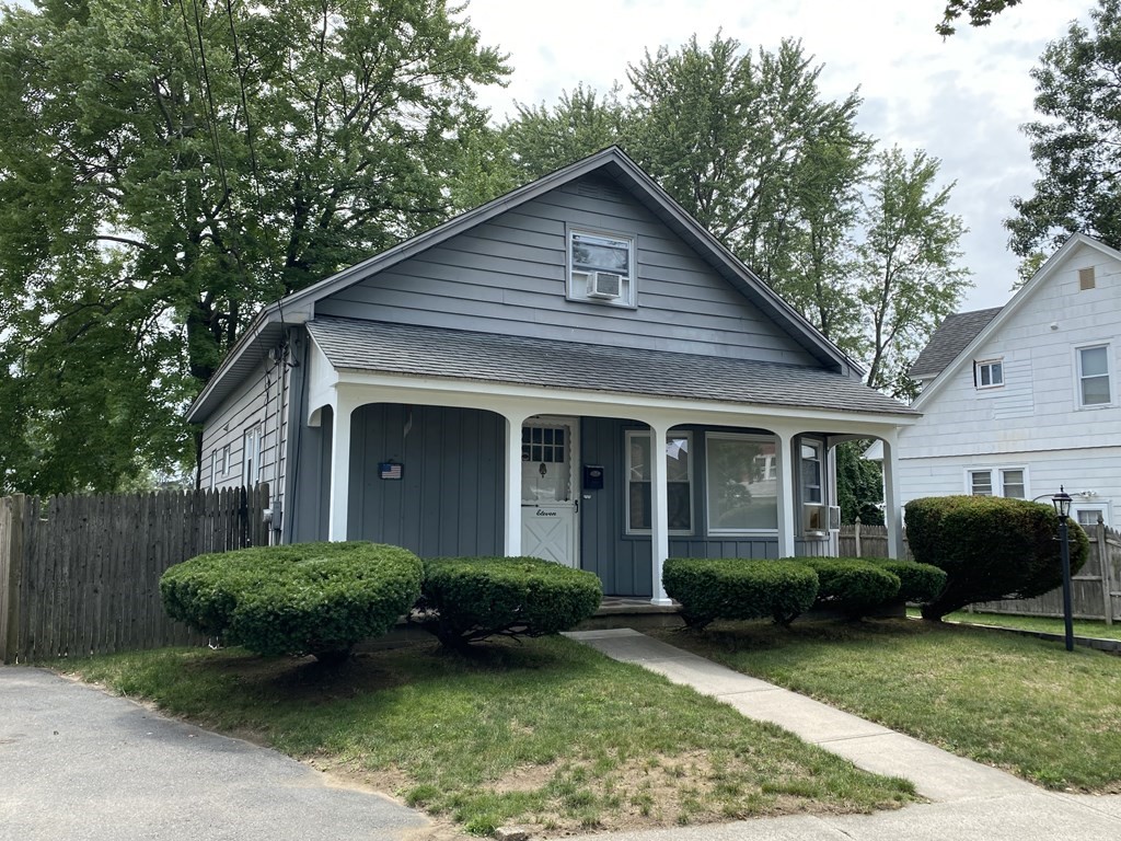 11 Merida Street Springfield, MA 01104 - Photo 3 of 18 Gallery Image 3