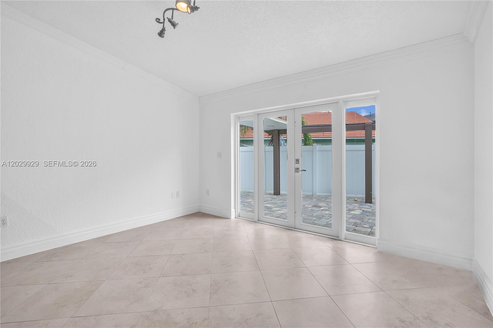 15715 Southwest 76th Terrace Miami, FL 33193 - Photo 19 of 40 Photo 19