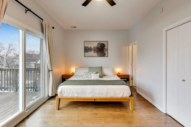 $800,000 | 2852 North Damen Avenue, Unit 3, Chicago, IL 60618