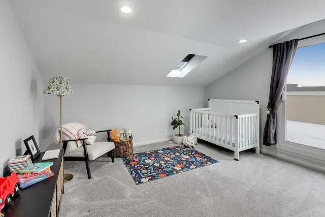 $800,000 | 2852 North Damen Avenue, Unit 3, Chicago, IL 60618