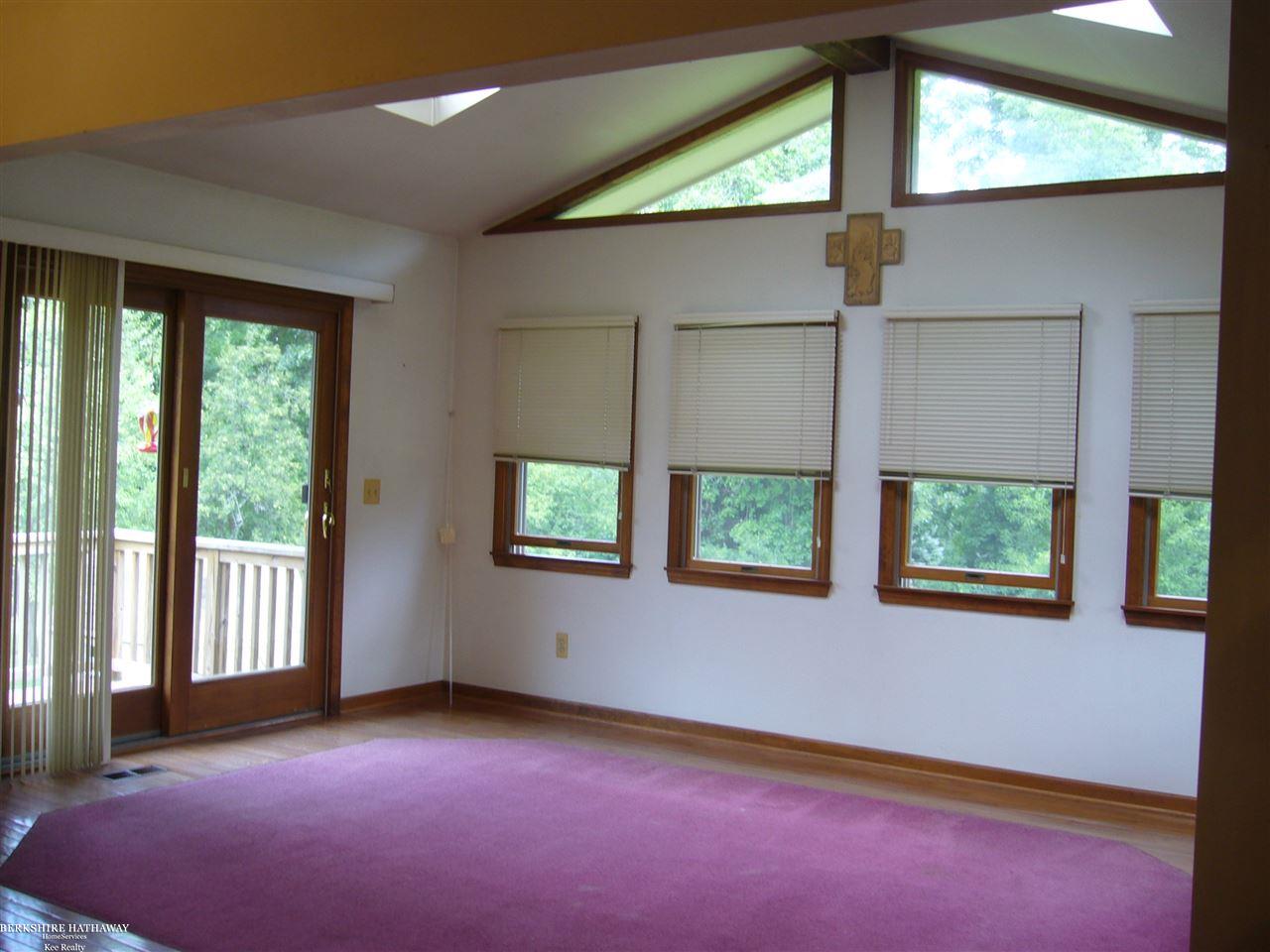 3400 Hosner Road Oxford, MI 48370 - Photo 9 of 44 50021923-9.JPG
