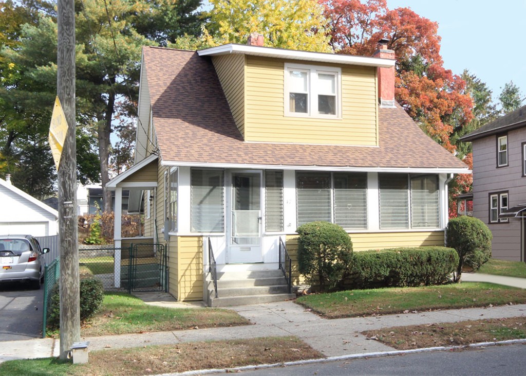 47 Preston Street Springfield, MA 01109 - Photo 2 of 19