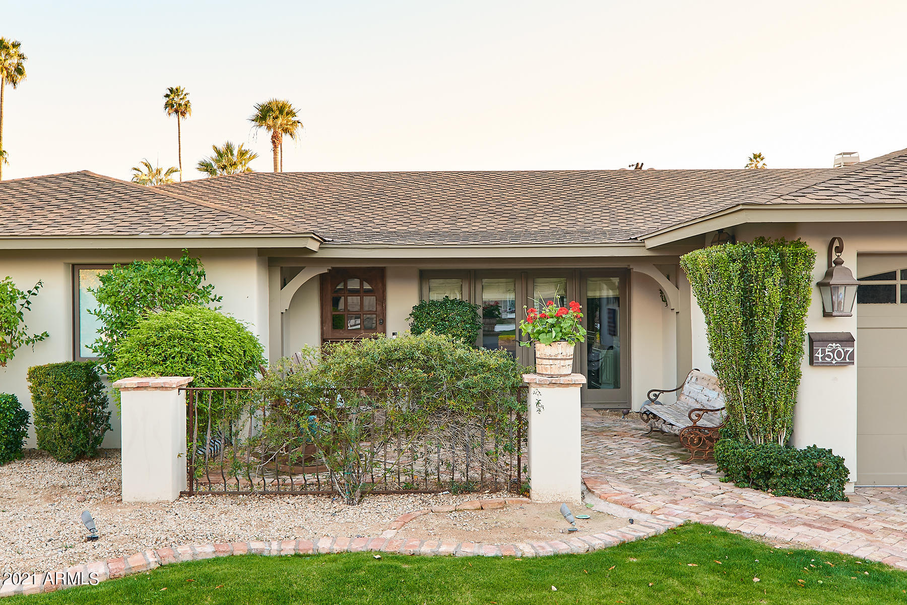 4507 East Cheery Lynn Road Phoenix, AZ 85018 - Photo 3 of 30 frontexterior3