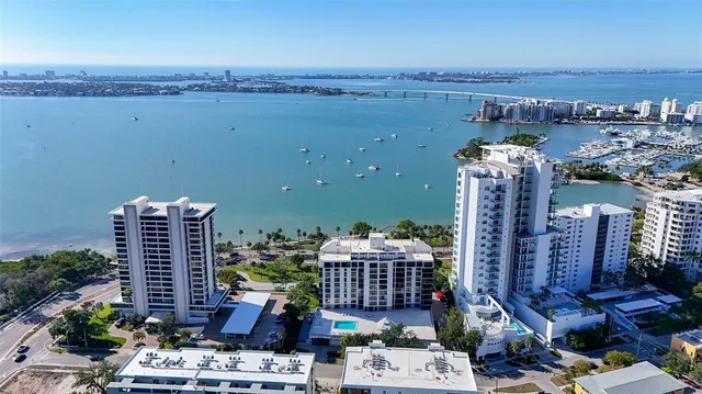 $1,100,000 | 707 South Gulfstream Avenue, Unit 505, Sarasota, FL 34236
