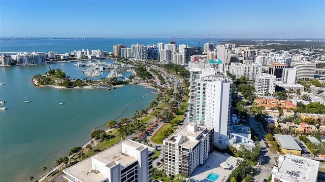 $1,100,000 | 707 South Gulfstream Avenue, Unit 505, Sarasota, FL 34236
