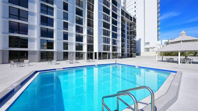 $1,100,000 | 707 South Gulfstream Avenue, Unit 505, Sarasota, FL 34236