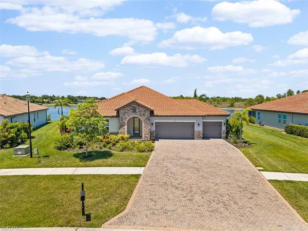 $3,300 | 2038 Grove Drive, Naples, FL 34120