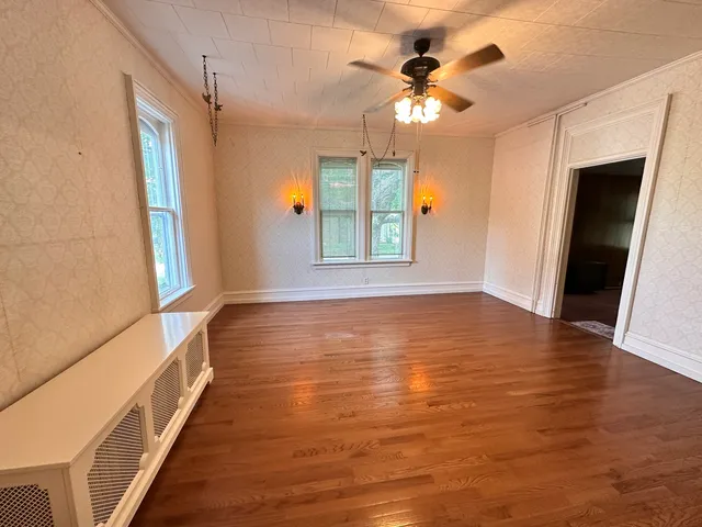 $199,900 | 217 East High Street, Farmer City, IL 61842