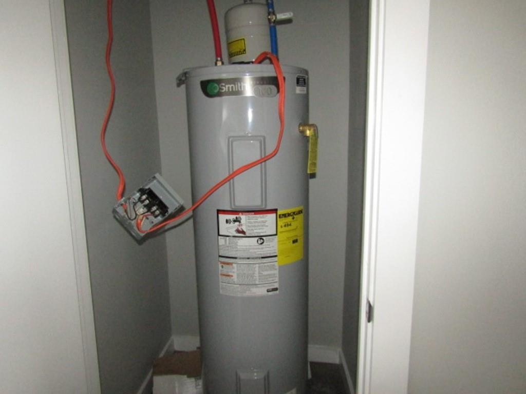 407-409 West 8th Avenue Homestead, PA 15120 - Photo 24 of 36 a view of entryway