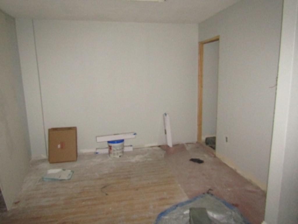 407-409 West 8th Avenue Homestead, PA 15120 - Photo 10 of 36 a view of a room with an empty space