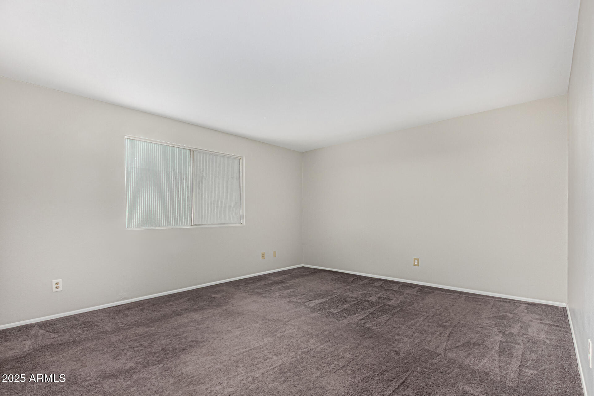2133 West Turney Avenue, Unit D76 Phoenix, AZ 85015 - Photo 14 of 28 a view of room
