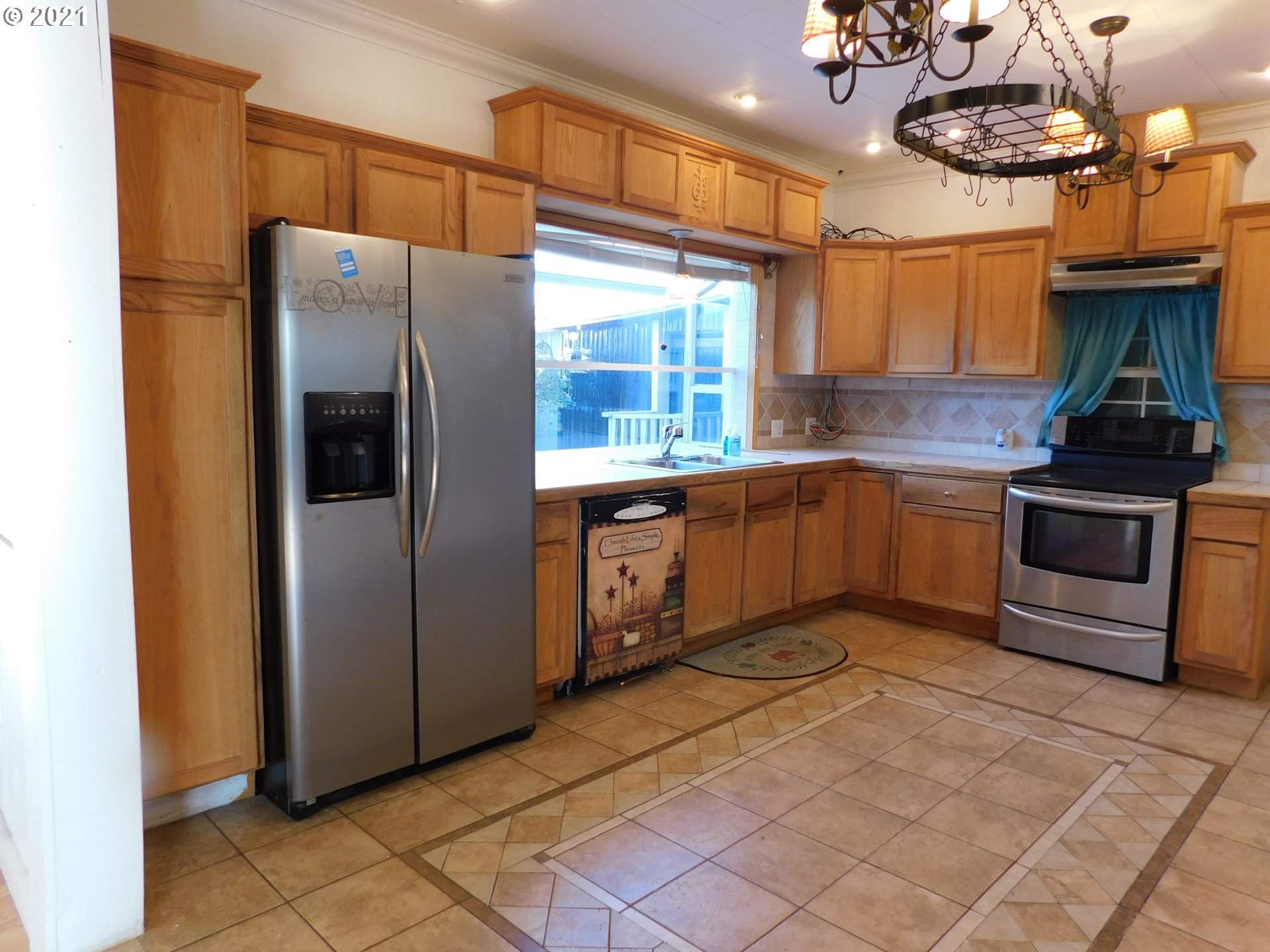 731 6th Street Myrtle Point, OR 97458 - Photo 4 of 27 Gallery Image 4