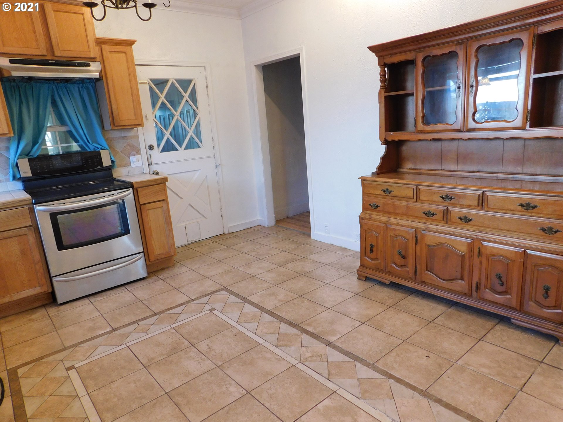 731 6th Street Myrtle Point, OR 97458 - Photo 5 of 27 Gallery Image 5