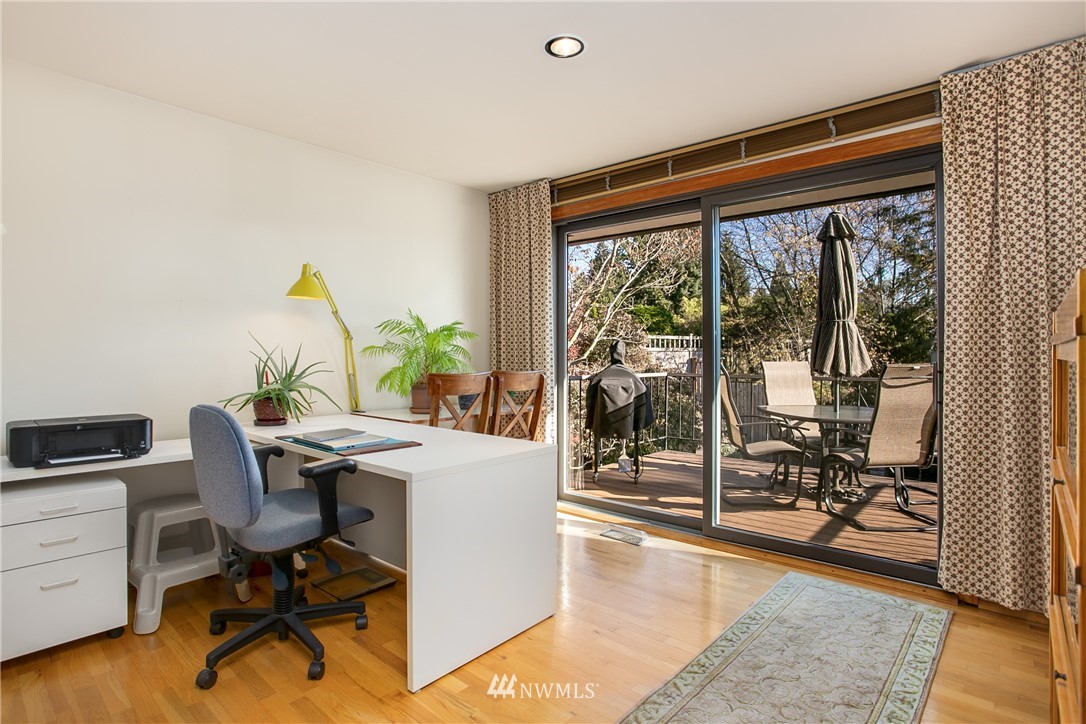 4053 Southwest Donovan Street Seattle, WA 98136 - Photo 14 of 23 Gallery Image 14