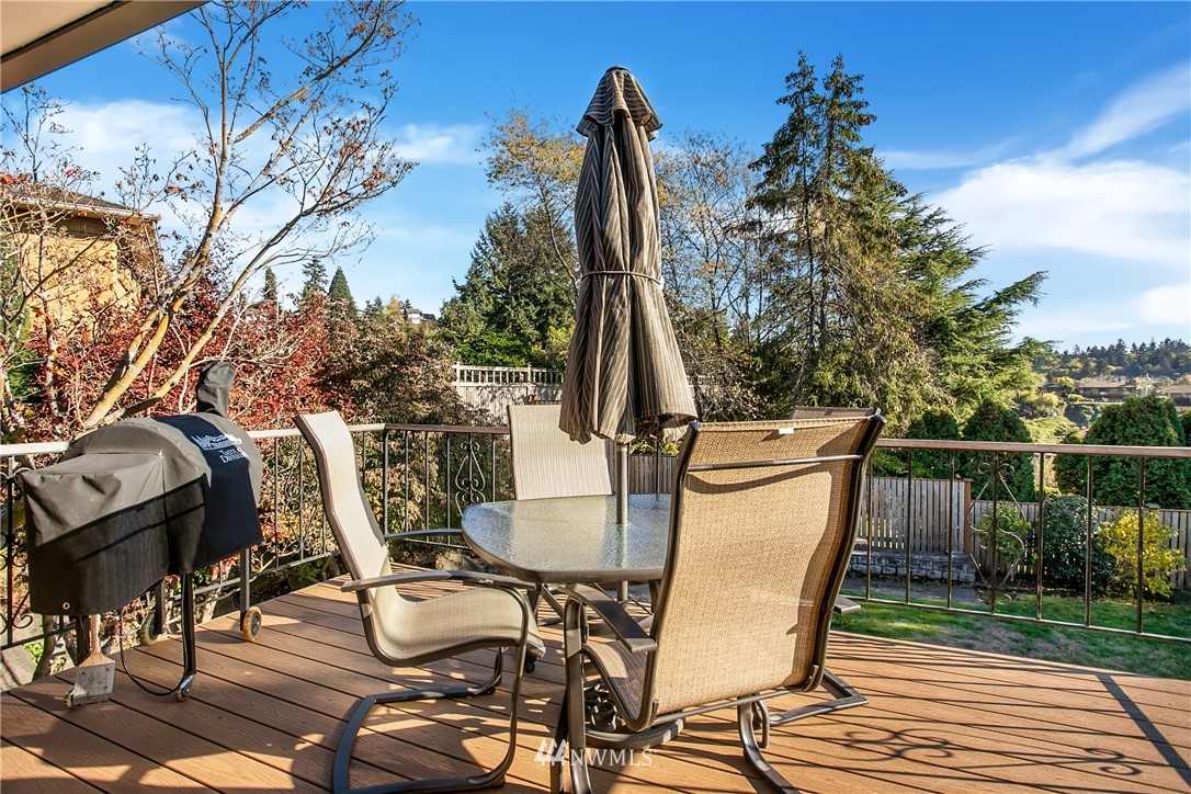 4053 Southwest Donovan Street Seattle, WA 98136 - Photo 15 of 23 Gallery Image 15