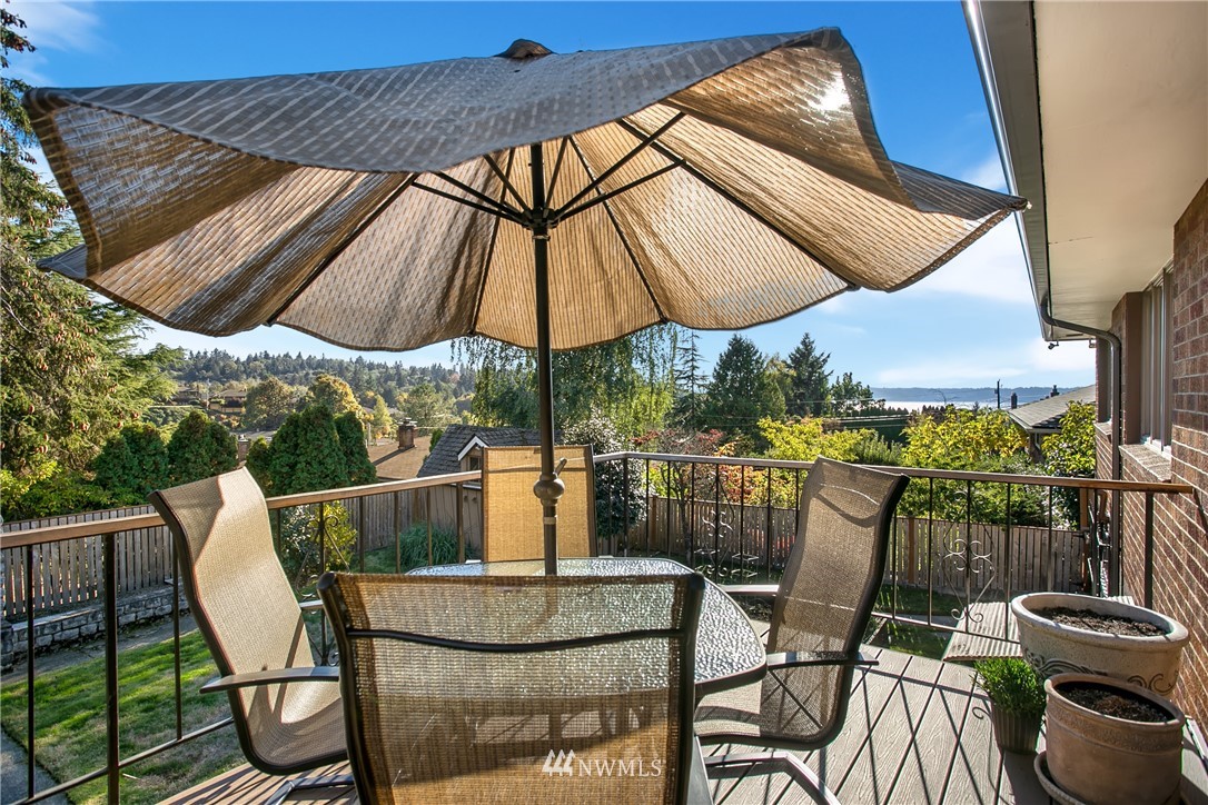 4053 Southwest Donovan Street Seattle, WA 98136 - Photo 16 of 23 Gallery Image 16