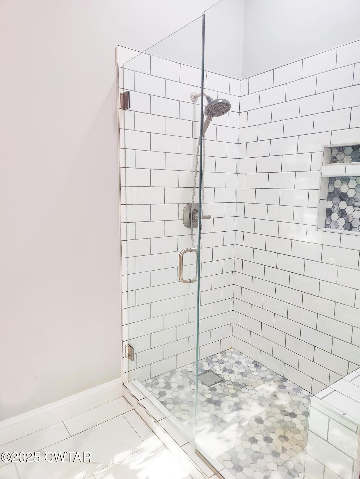 1620 Brooks Road Atwood, TN 38220 - Photo 21 of 34 a bathroom with a shower