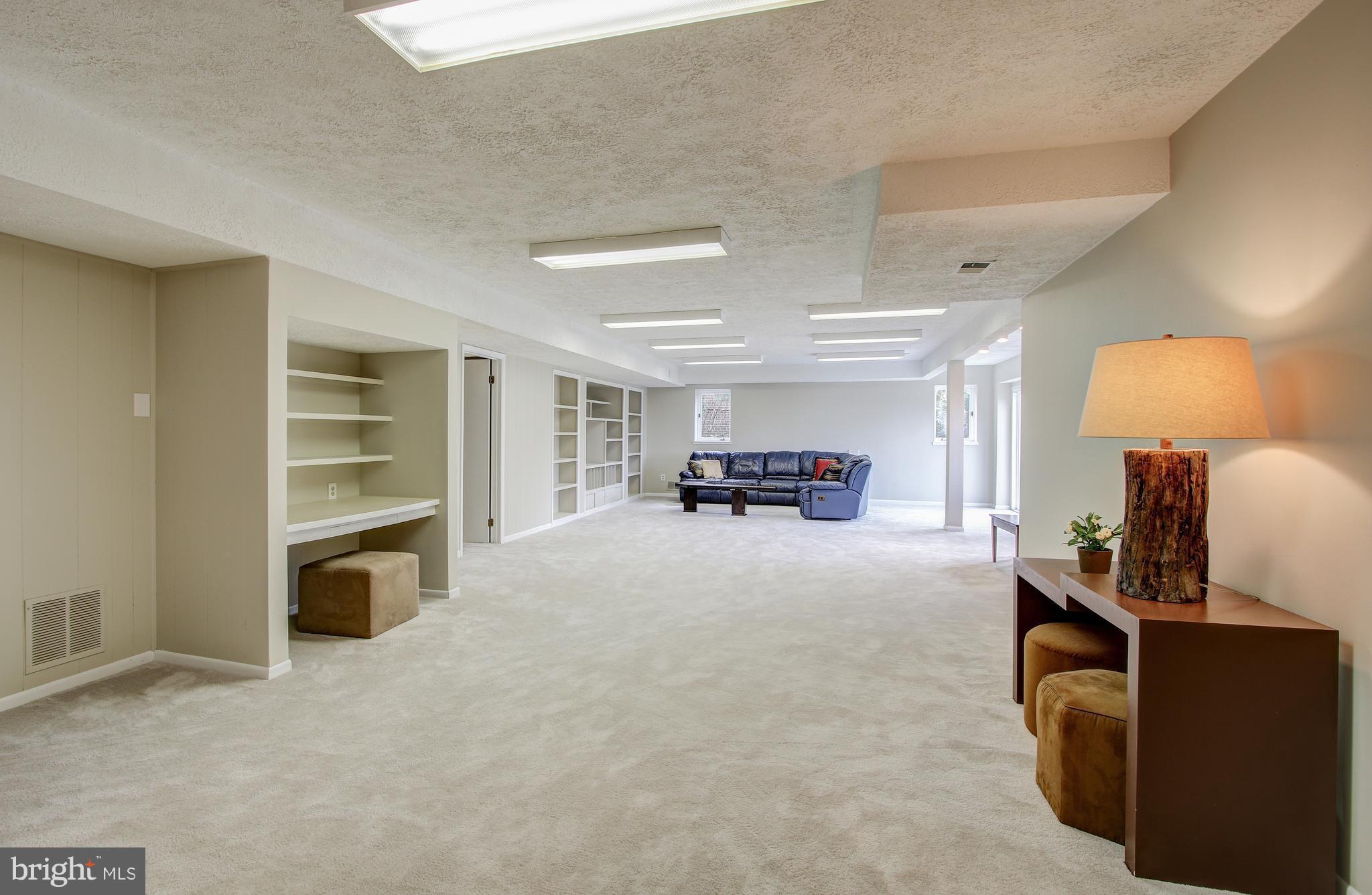 9912 Bluegrass Road Potomac, MD 20854 - Photo 24 of 30 Interior (General)